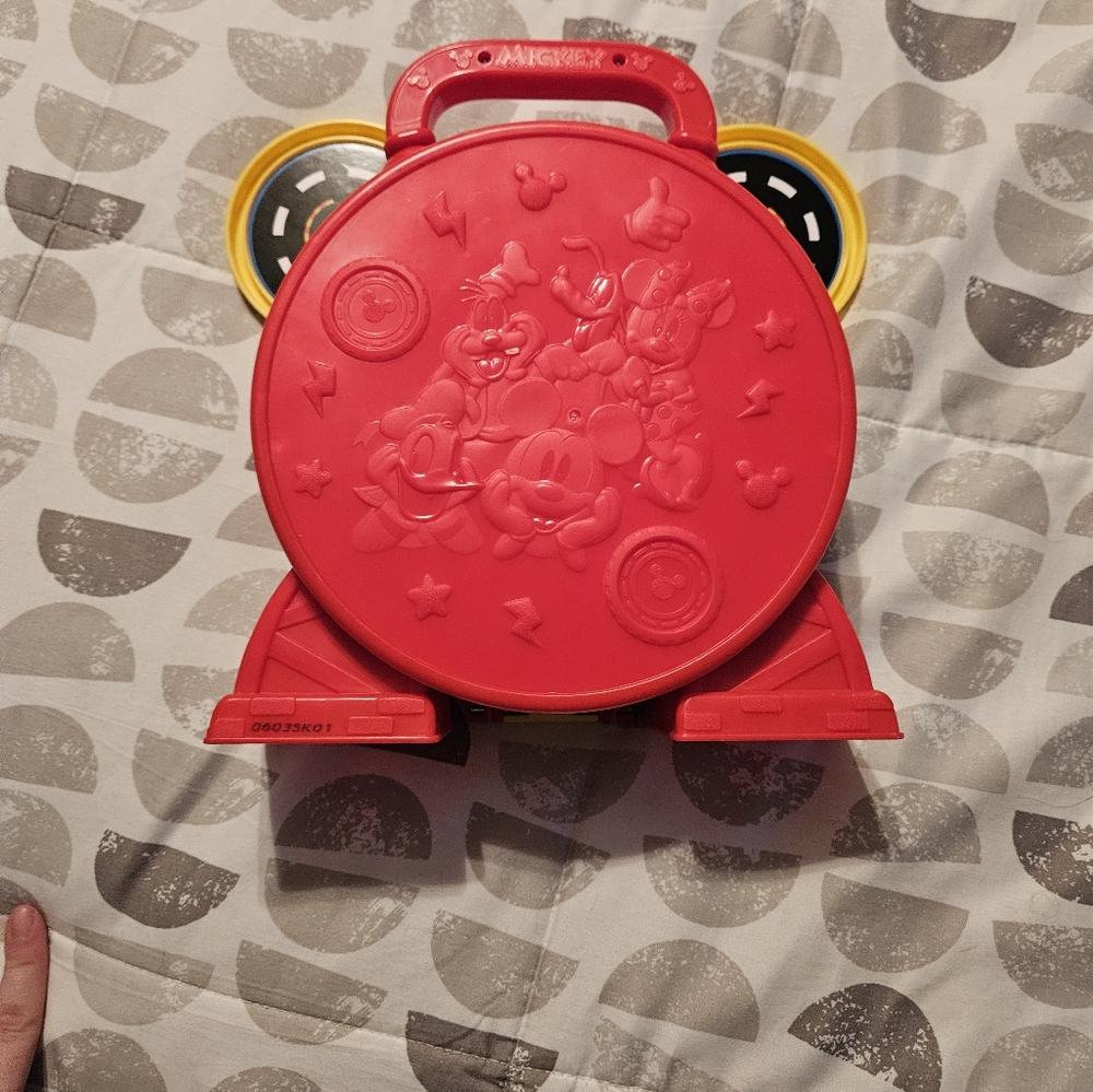 Mickey Mouse Travel Wash - Picture 3 of 8